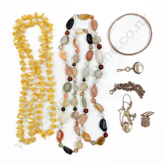 Small Quantity of Gold and MOP Jewellery