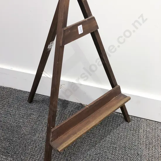 Small Vintage Easel
