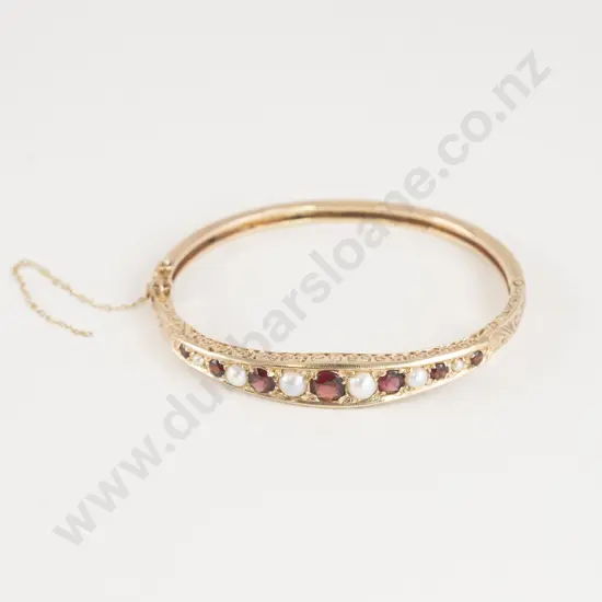 9ct 13stone Pearl and Garnet Hinged Snap Bangle