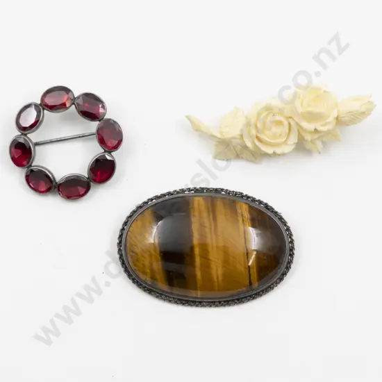 Large S/S Single Tiger Eye Brooch