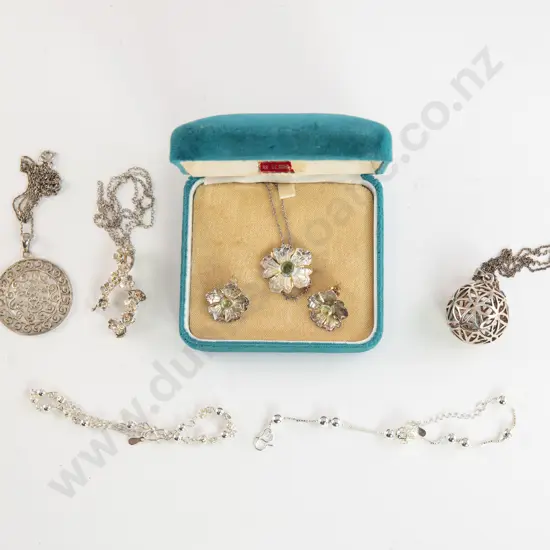 Selection of Assorted Sterling Silver Jewellery