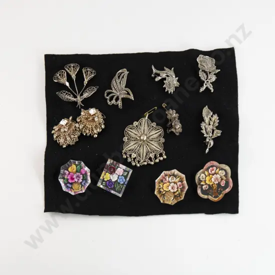 Collection of Vintage Costume Brooches
