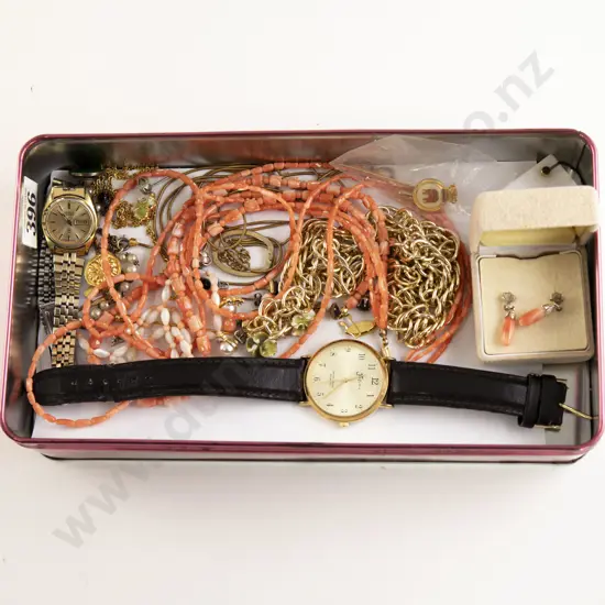 Small Quantity of Assorted Jewellery