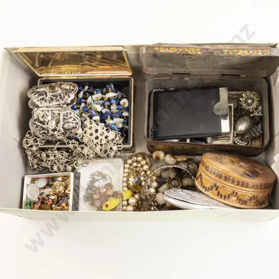 Quantity of Various Costume Jewellery