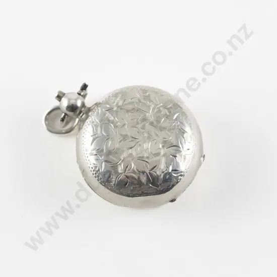 S/S Circular Bright Cut Leaf Engraved Sovereign Case