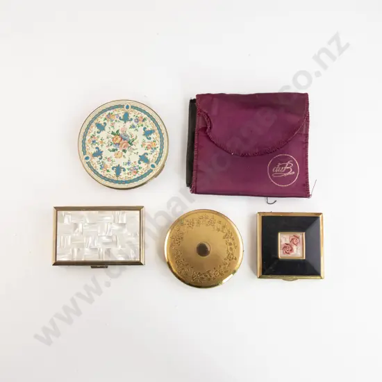 Collection Four Vintage Compacts