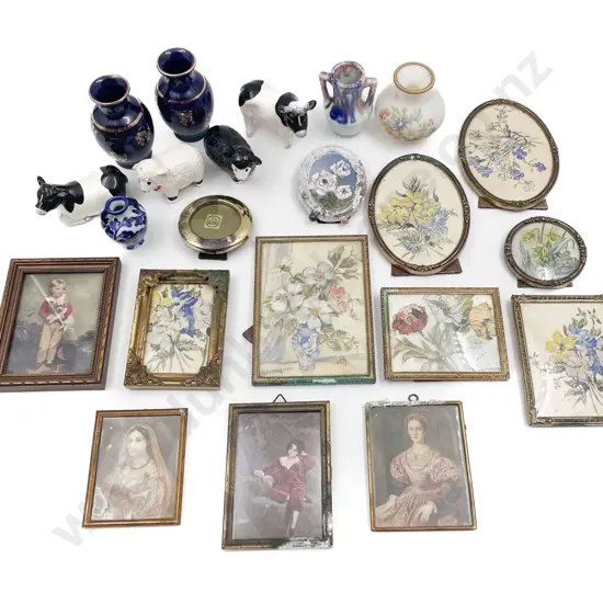 Quantity of Assorted Including Photo Frames etc