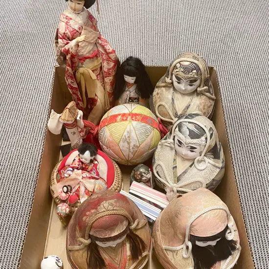 Quantity of Assorted Asian Dolls etc