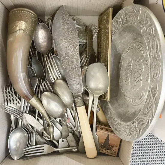 Quantity of Assorted Cutlery etc