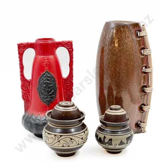 Small Quantity of Assorted Vases etc