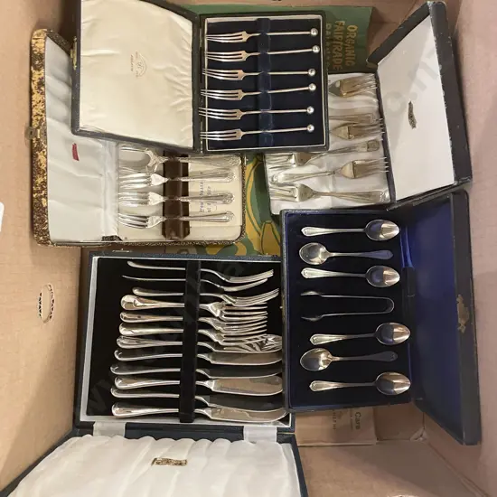 Quantity of Assorted Boxed Cutlery