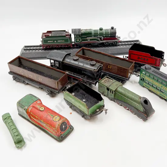 Various Tinplate and Toy Railway including Bub locomotive