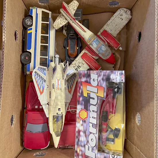 Quantity of Boxed and Loose Model Vehicles