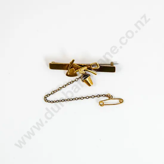 NZ Colonial 15ct Gold Miners Bar Brooch