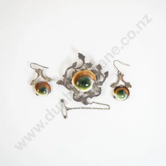 NZ Colonial S/S Cats Eye Pair of Earrings and Brooch