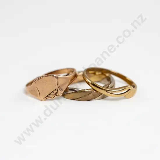 9ct Shield Signet Ring Tri-Colour Band and 9ct Band