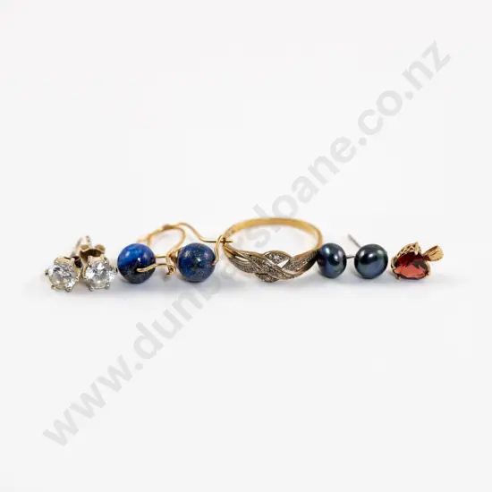 9ct Three Diamond Chip Fancy Band Ring