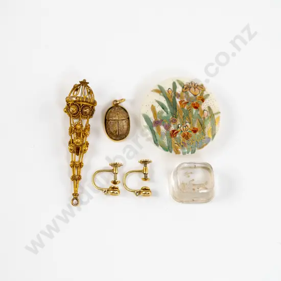 14ct Filigree Chandelier Style Pendant