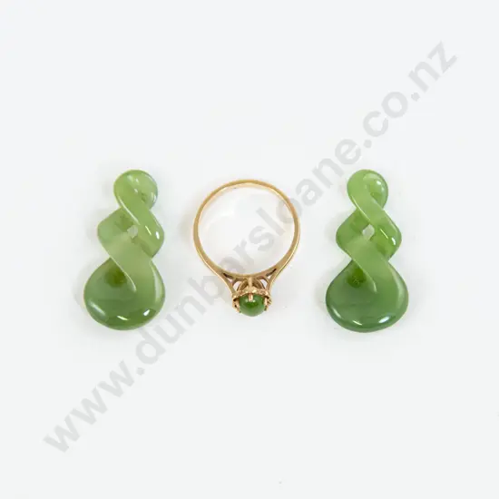 9ct Single Greenstone Panel Ring and Two Twist Carved Pendants