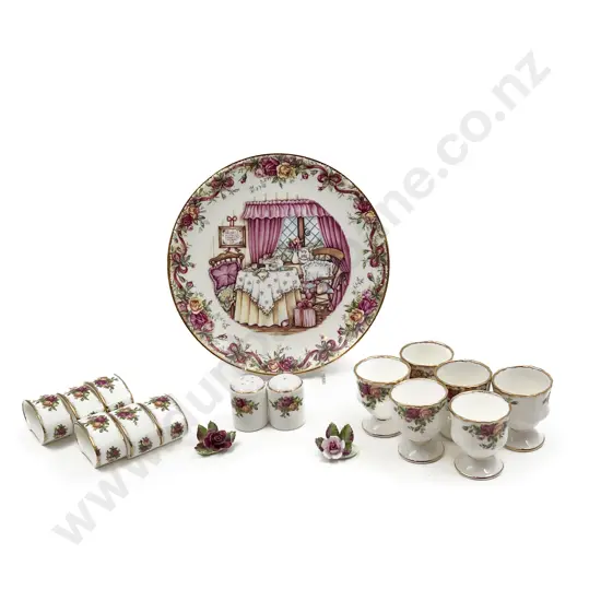 RA Old Country Roses Six Egg Cups and Napkin Rings with S&P on Plate