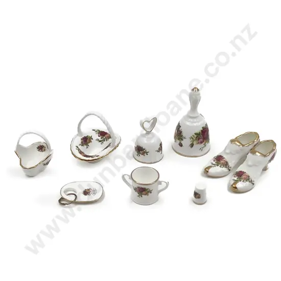 Collection of RA Old Country Roses Ornaments (9pce)