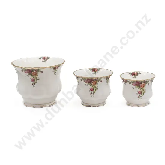 RA Old Country Roses Set of Three Graduated Cache Pots