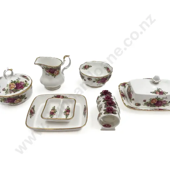 Collection of RA Old Country Roses Including Covered Dish and Cream Jug etc (10pce)