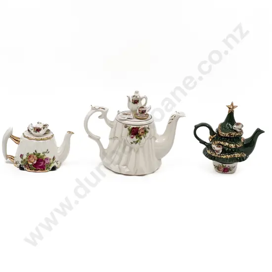 RA Old Country Roses Three Miniature Ornamental Teapots