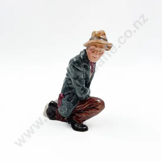 RD Figure The Poacher HN 2043