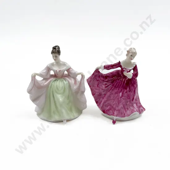 RD Kirsty and Sara Figures HN 3213 & 3219
