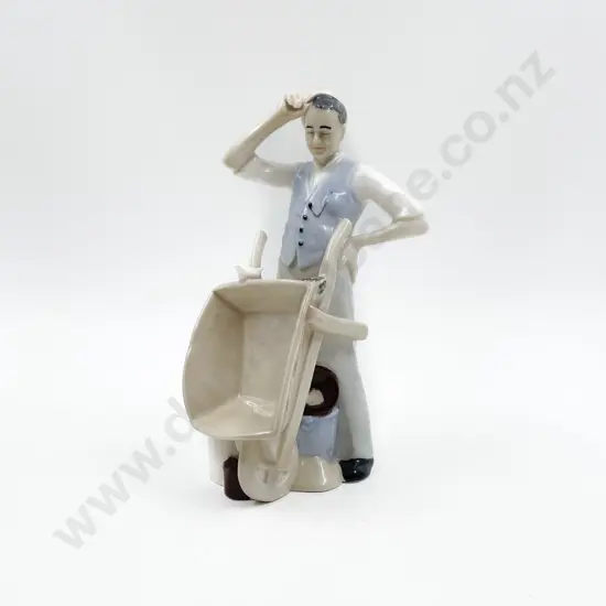 RD Reflections Figure The Gardener HN 3161