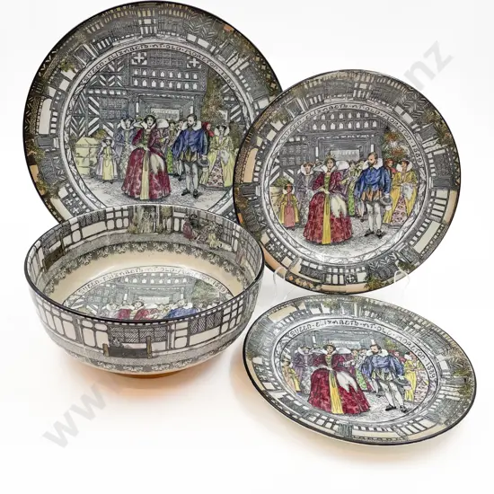 RD Old Moreton Fruit Bowl with Graduated Set of Three Plates Including Head Rack Plate (af)