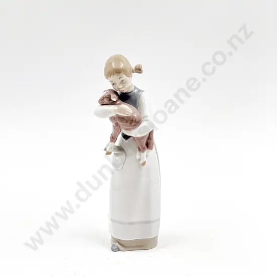 Lladro Figure Young Girl