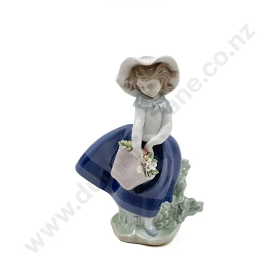 Lladro Figure Girl with Bag of Flowers