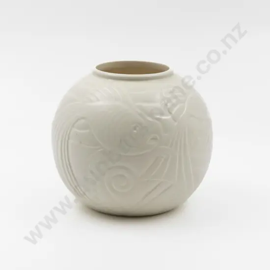 Spode Velamour Art Deco "Gold Fish Bowl"