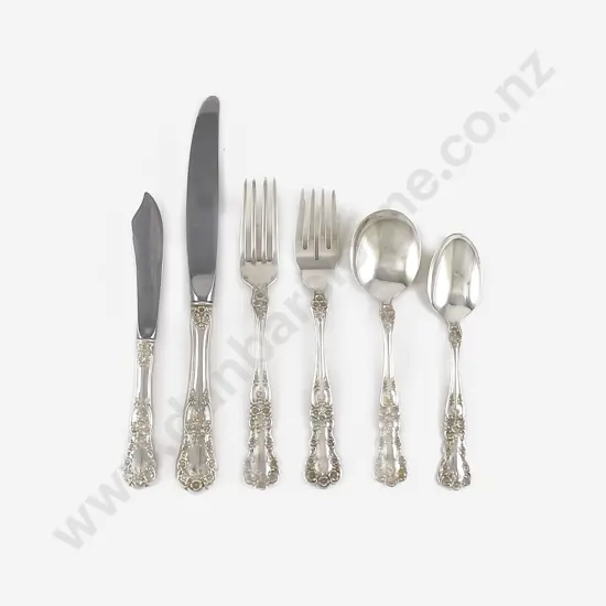 Gorham 48 Piece Buttercup Pattern S/S Suite Of Cutlery