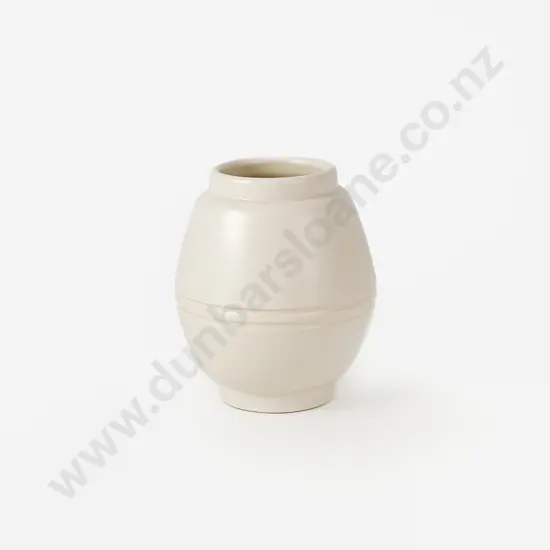 Ernest Shufflebotham for Crown Lynn Hand Potted Vase