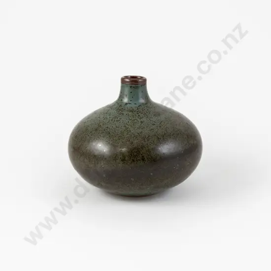 Len Castle Ovoid Vase