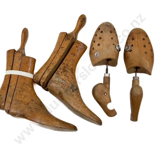 Quantity of Assorted Vintage Wooden Shoe Lasts