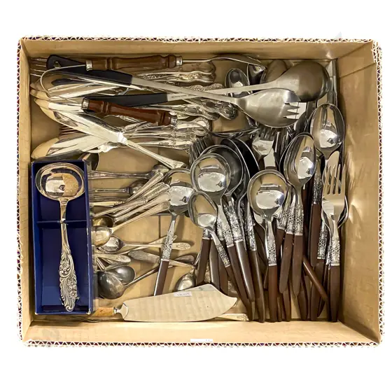 Quantity of Assorted Cutlery