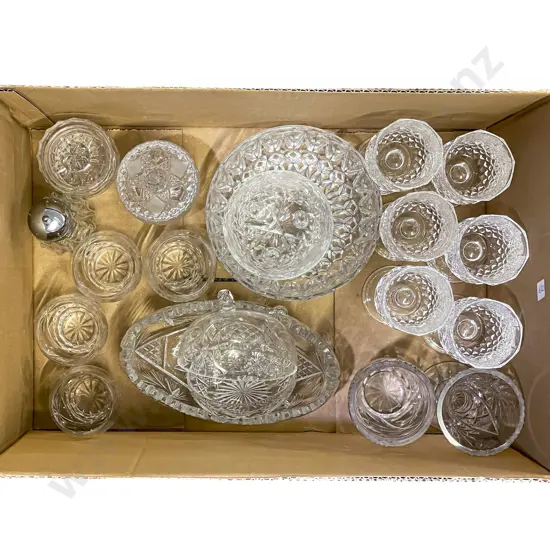 Quantity of Assorted Crystal and Glass Ware