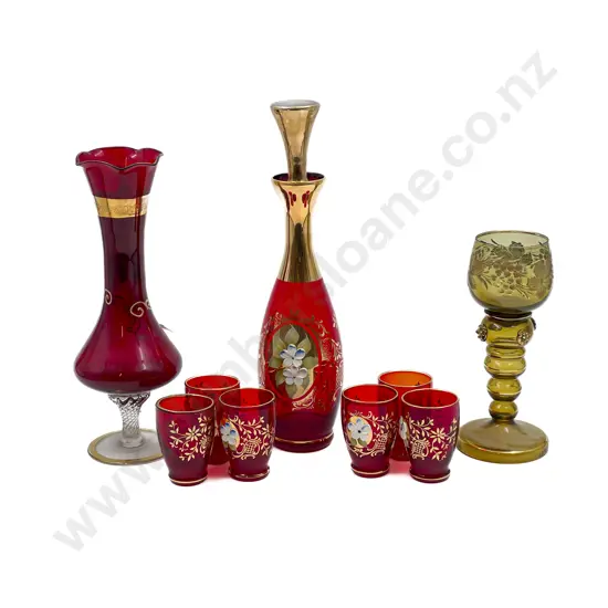 Quantity of Assorted Venetian Glass
