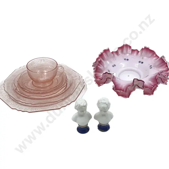 Quantity of Assorted Glass Ware etc