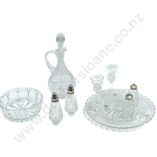 Quantity of Assorted Crystal and Glass Ware