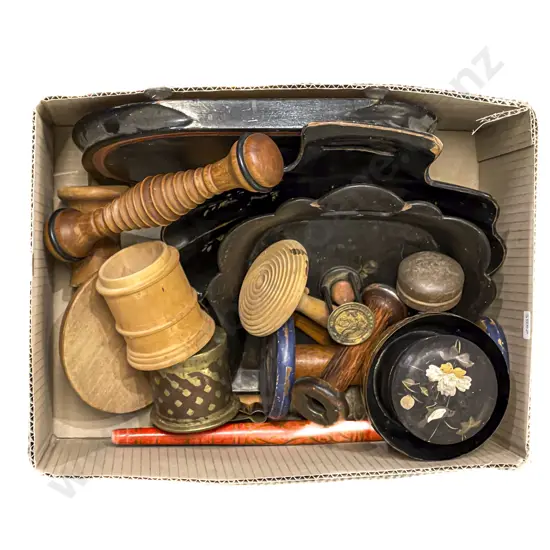 Quantity of Assorted Vintage Woodware