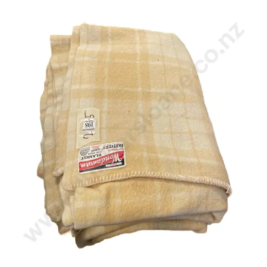 Pair NZ Farmers Wonderwarm Single Blankets