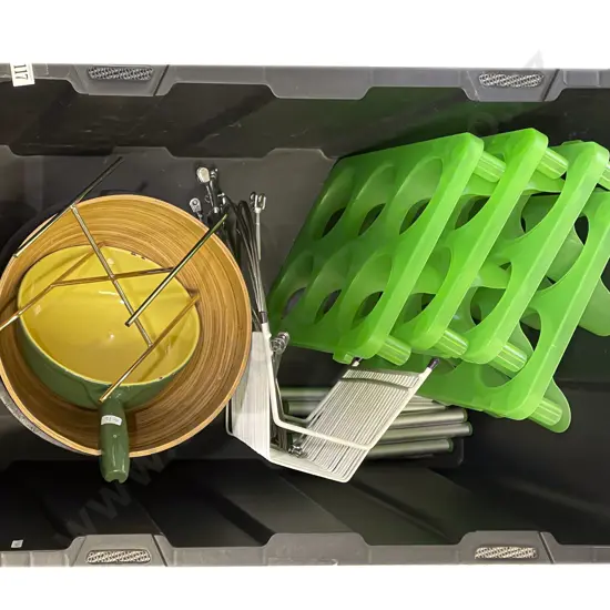 Tub of Assorted Kitchenalia etc