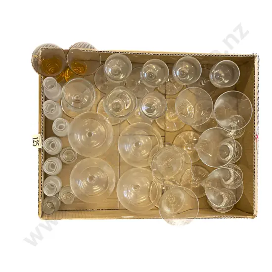 Quantity of Assorted incl Veuve Clicquot Branded Glassware