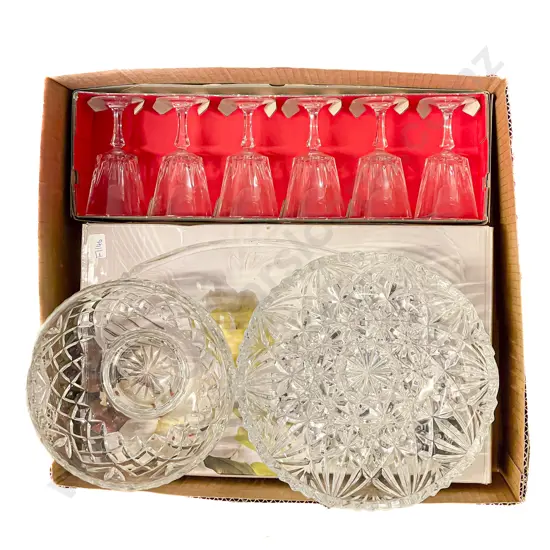 Quantity of Assorted Crystal & Glassware