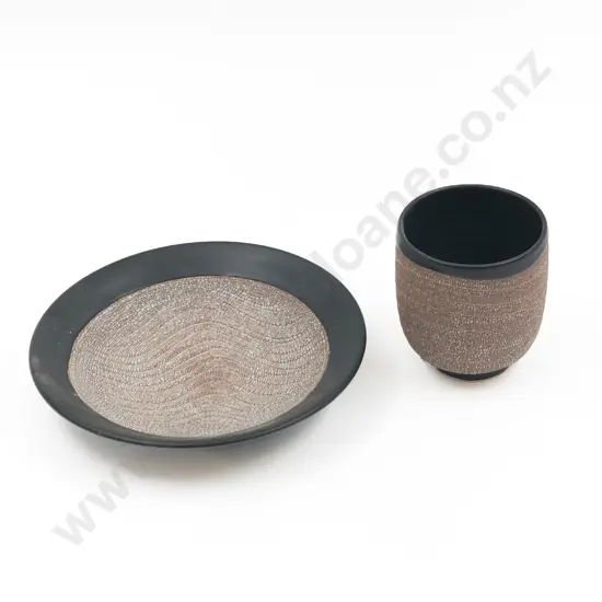 Peter Shearer Plate & Unomi